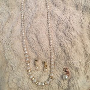 Pearl necklace and earring set with charm